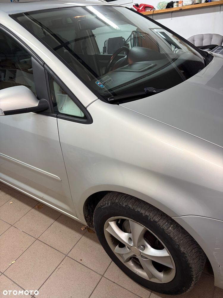 Volkswagen Touran 2.0 TDI DPF Highline - 30