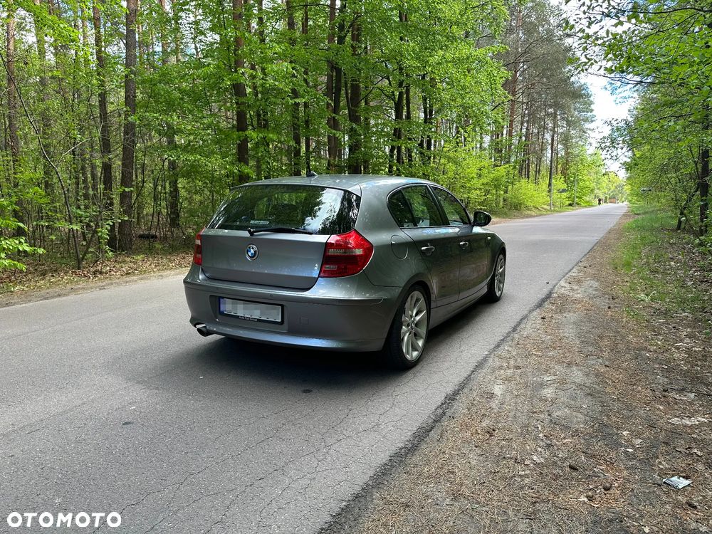 BMW Seria 1 120d DPF - 6