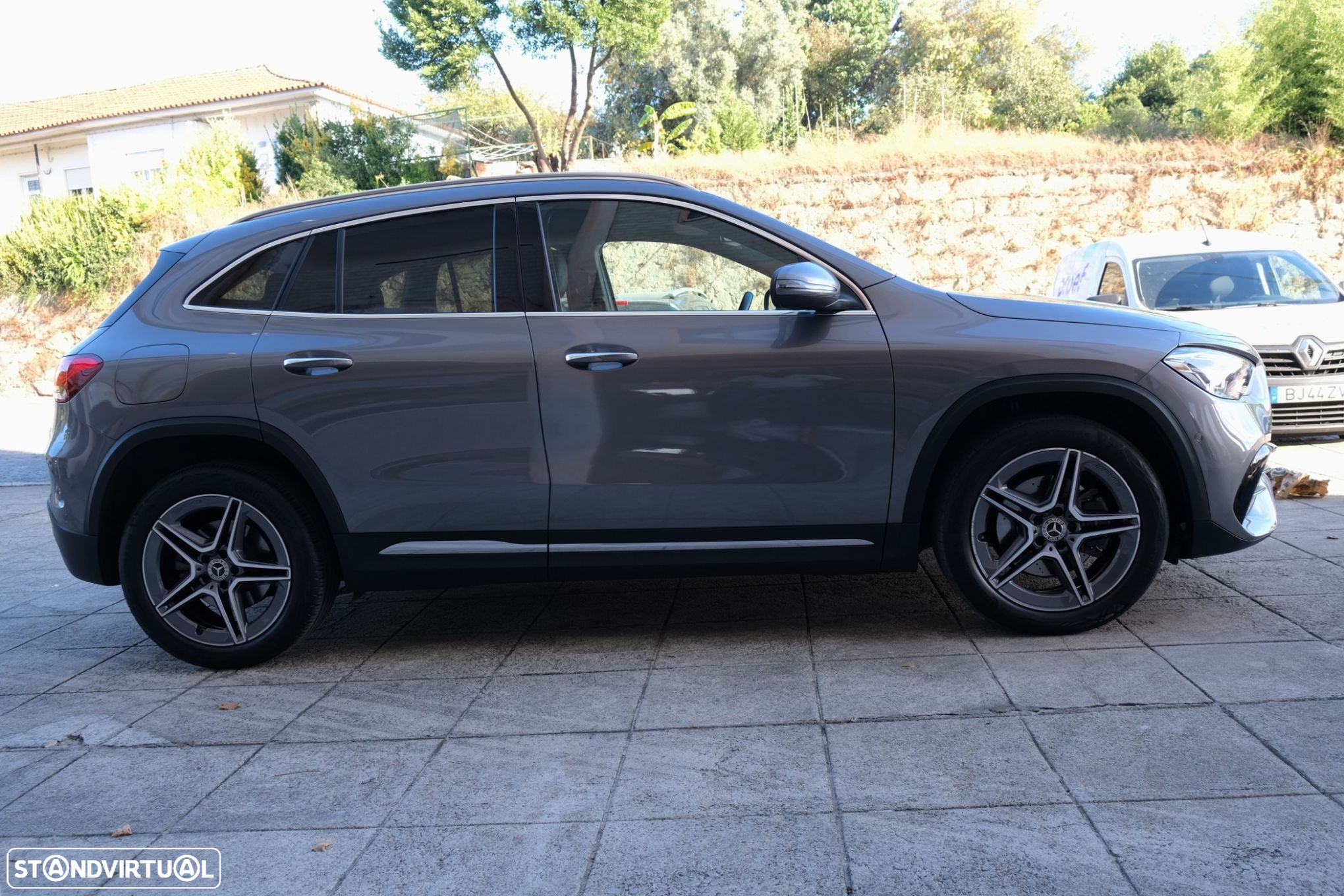 Mercedes-Benz GLA 250 e AMG Line - 35