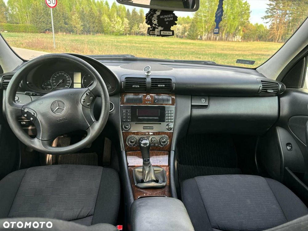 Mercedes-Benz Klasa C 200 T CDI Classic - 10