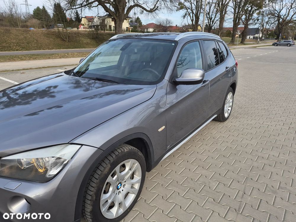 BMW X1 xDrive18d - 13