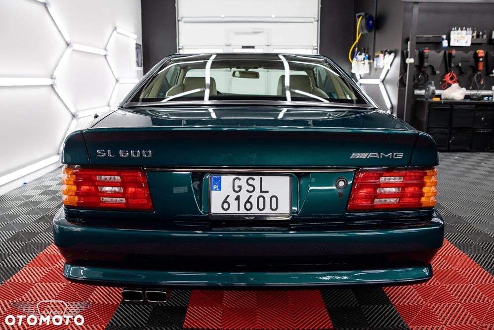 Mercedes-Benz SL - 22