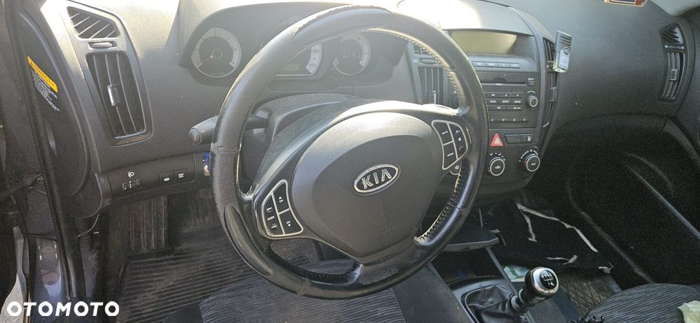 KIA CEED I SW 06-09 1.6 CRDI - RADIO RADIOODTWARZACZ - 23