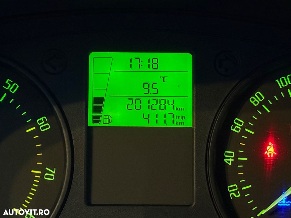 Skoda Fabia 1.2 HTP Fresh - 12