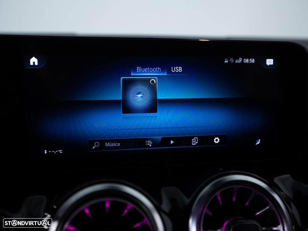 Mercedes-Benz EQA - 29