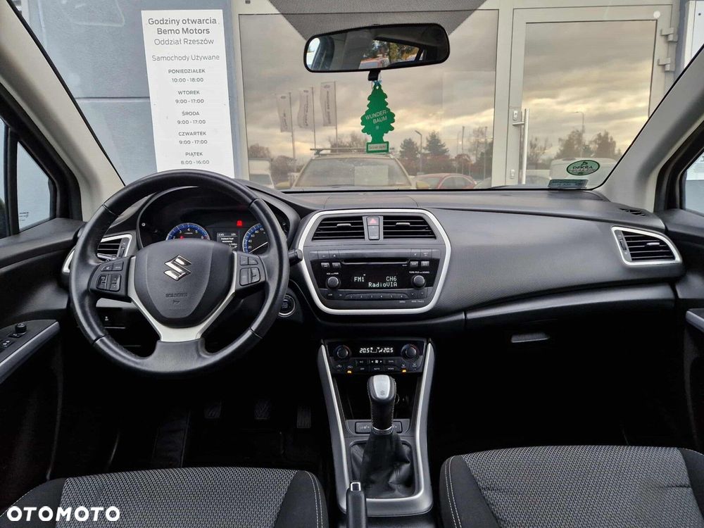 Suzuki SX4 S-Cross - 16