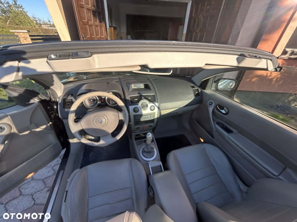 Renault Megane 1.6 16V Authentique - 8