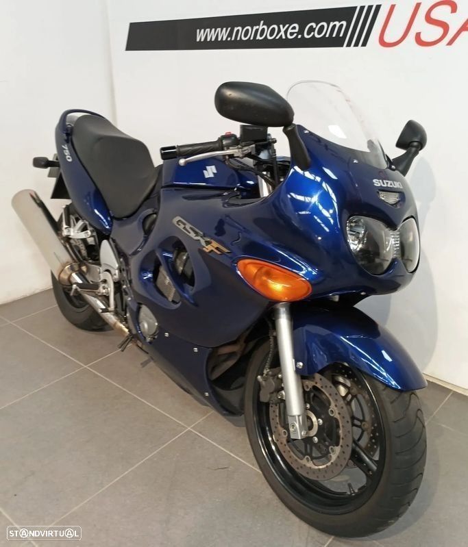 Suzuki GSX 750 - 4