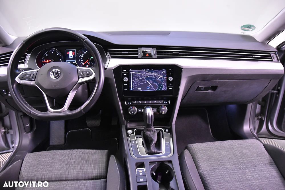 Volkswagen Passat - 9