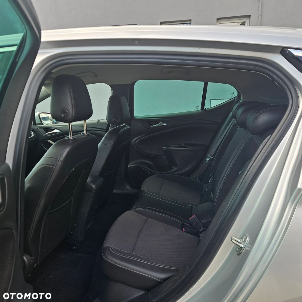 Opel Astra - 12