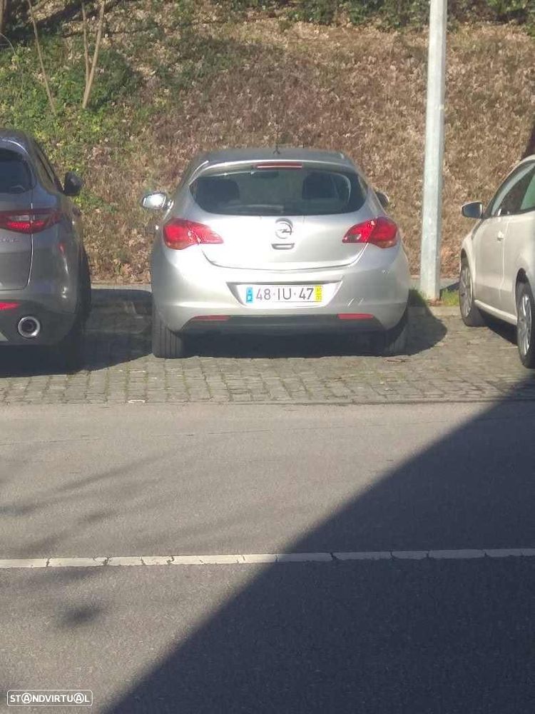 Opel Astra 1.4 Enjoy - 2