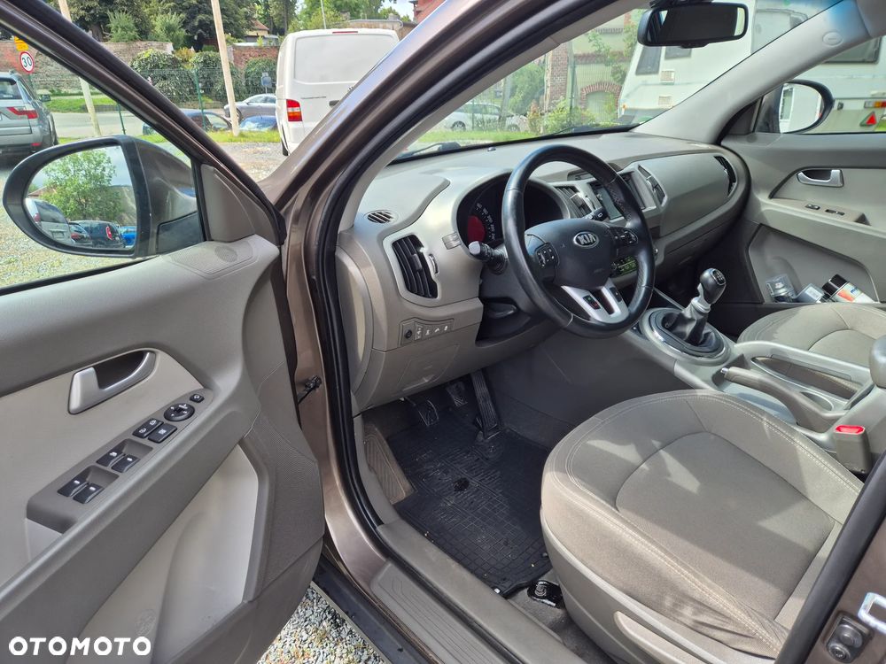 Kia Sportage 2.0 CRDI XL - 26