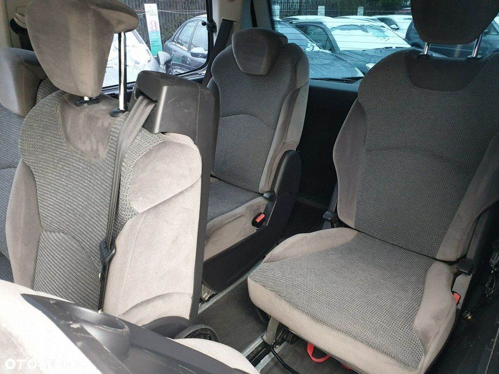 Peugeot 807 140 Automatik Premium - 20
