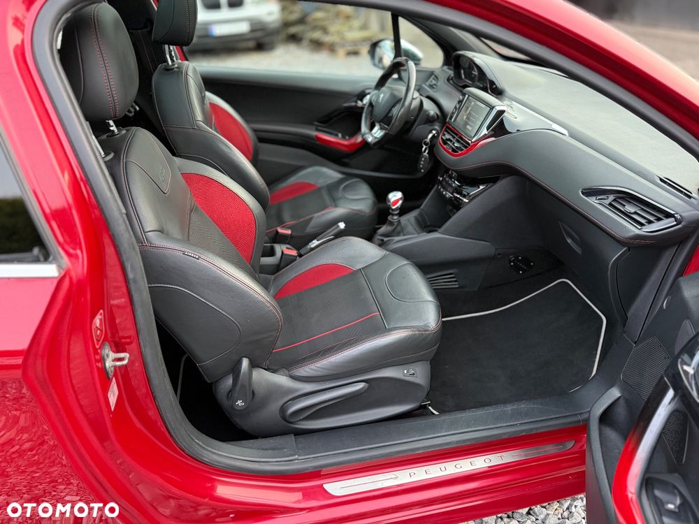 Peugeot 208 GTI 200 THP - 29