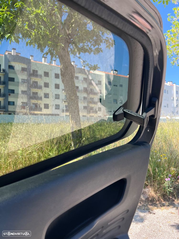 Citroën C4 Cactus 1.2 PureTech Feel EAT6 - 20