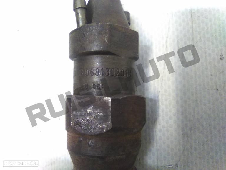 Injetor 0681_30201n Vw Golf Ii (19e) [1984_1992] 1.3 - 2