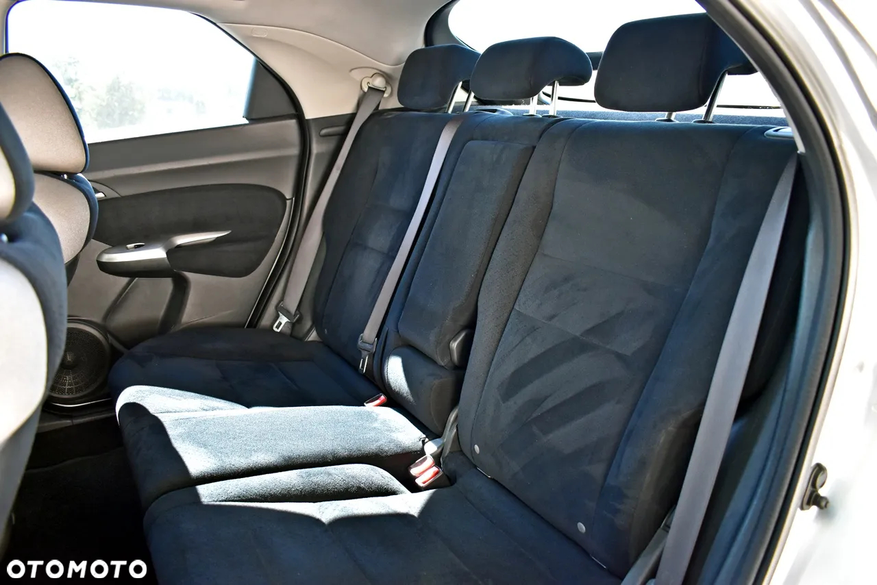 Honda Civic 1.8 Sport - 11