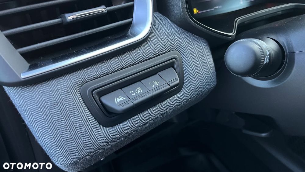 Renault Clio 1.0 TCe Techno - 11