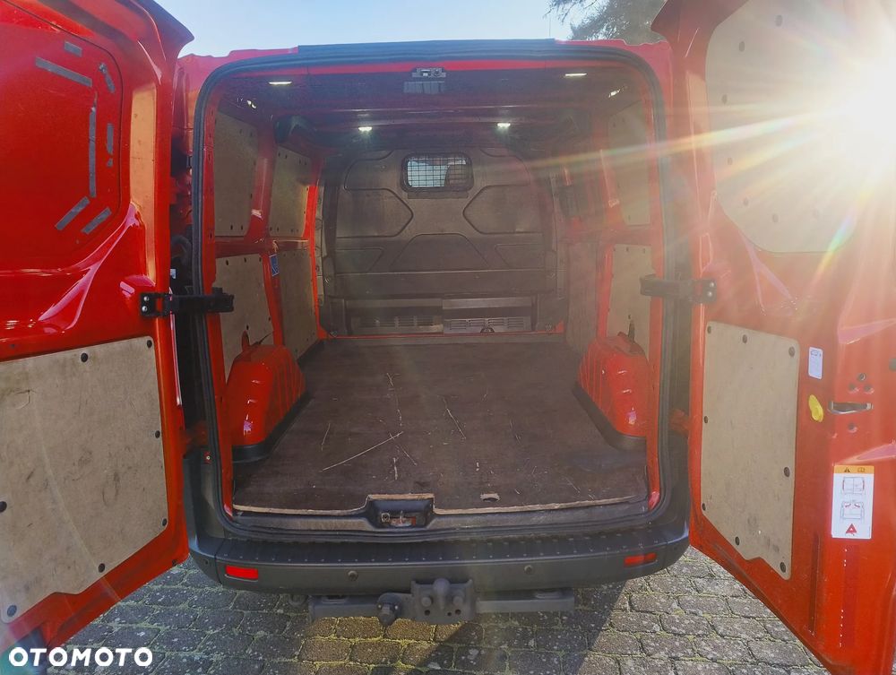 Ford TRANSIT CUSTOM - 19
