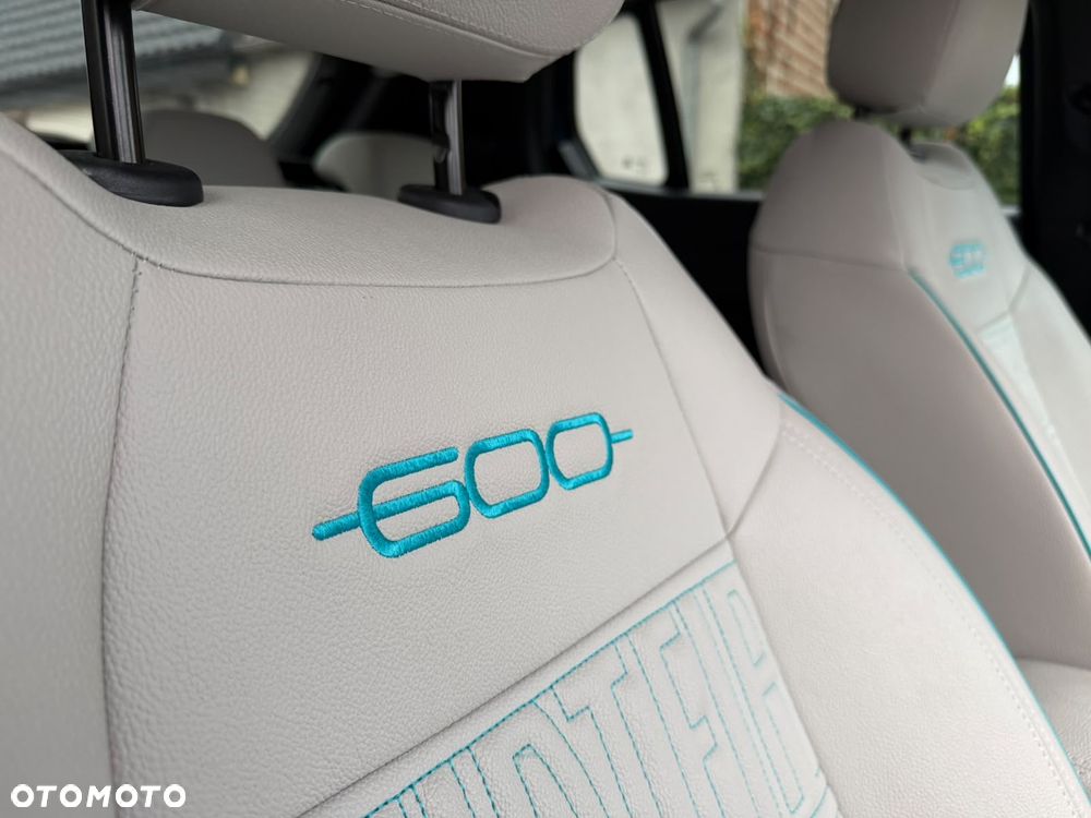 Fiat 600 HYBRID 100 kW 125 Jahre Edition - 30