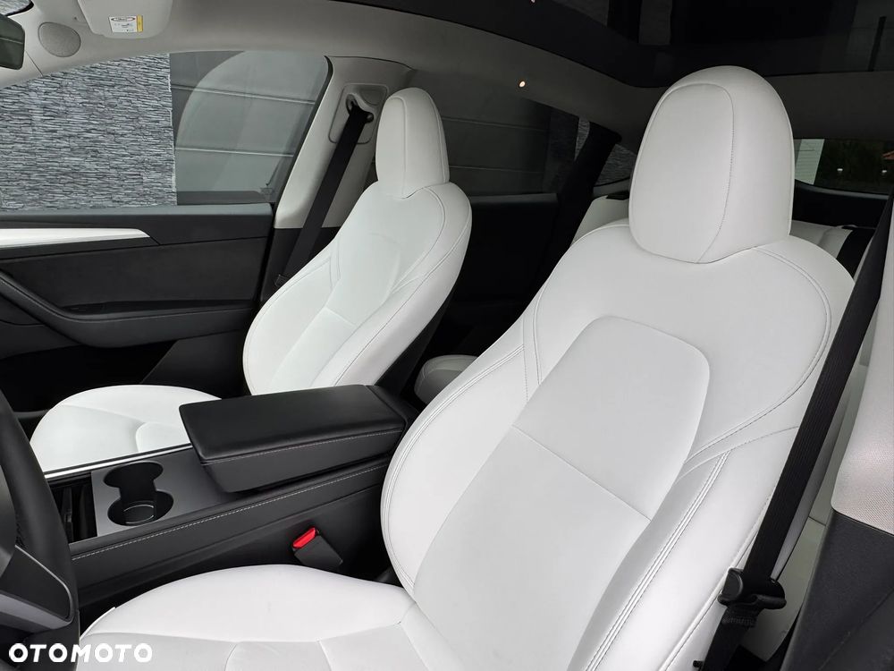 Tesla Model Y Standard - 16