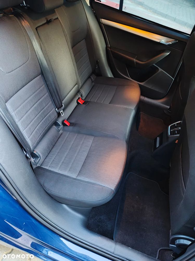 Skoda Octavia 2.0 TDI Edition - 8