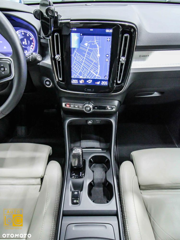 Volvo XC 40 T3 Inscription - 17