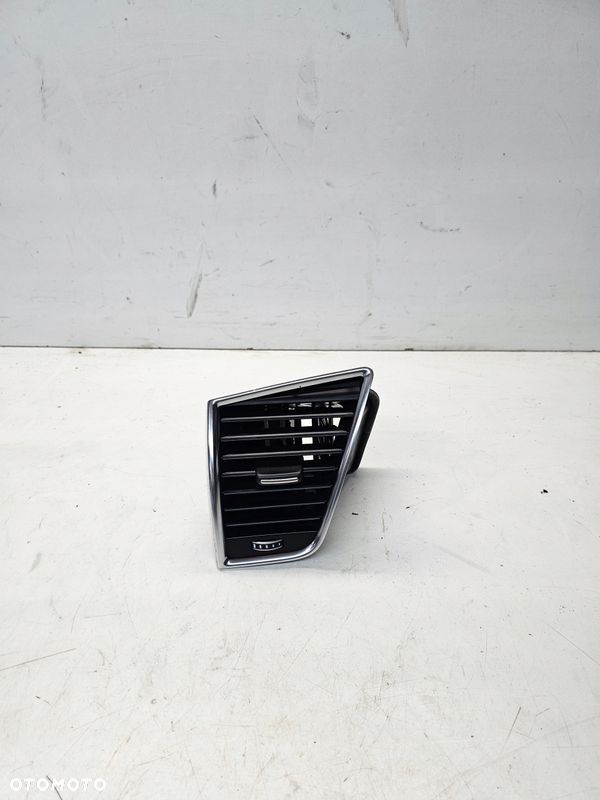KRATKA NAWIEWU LEWA AUDI Q5 8R LIFT 8R1820901J - 1