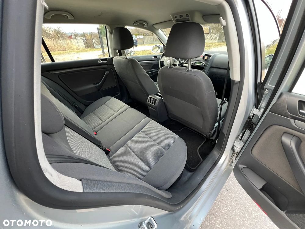 Volkswagen Golf - 20