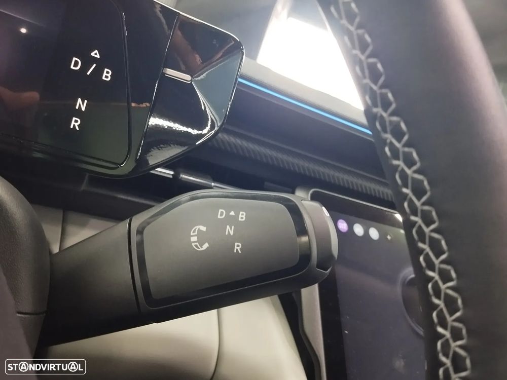 Ford Explorer 52 kWh Premium - 34