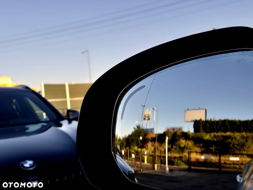 Volvo XC 60 B5 B AWD Ultimate Dark - 29