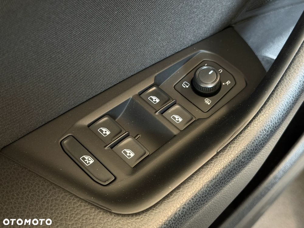 Volkswagen Passat 2.0 TDI EVO Elegance - 13