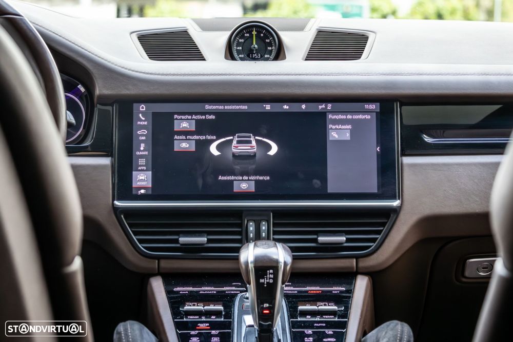 Porsche Cayenne Coupé E-Hybrid - 52