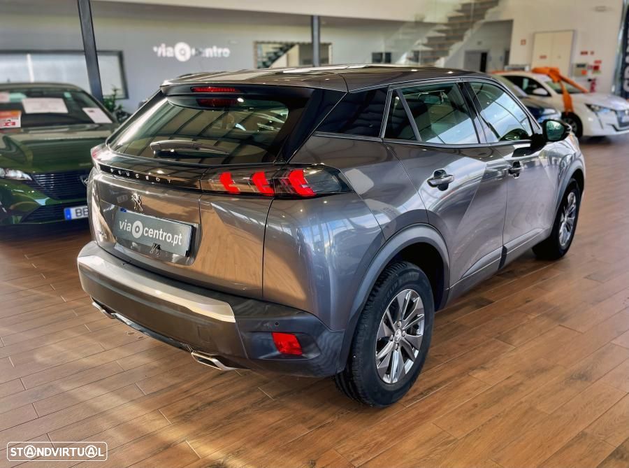 Peugeot 2008 1.2 PureTech Active Pack - 4