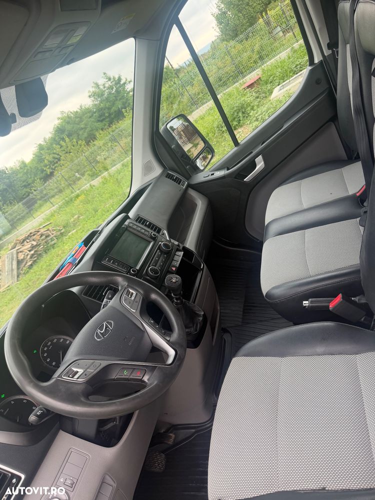 Hyundai H350 - 11