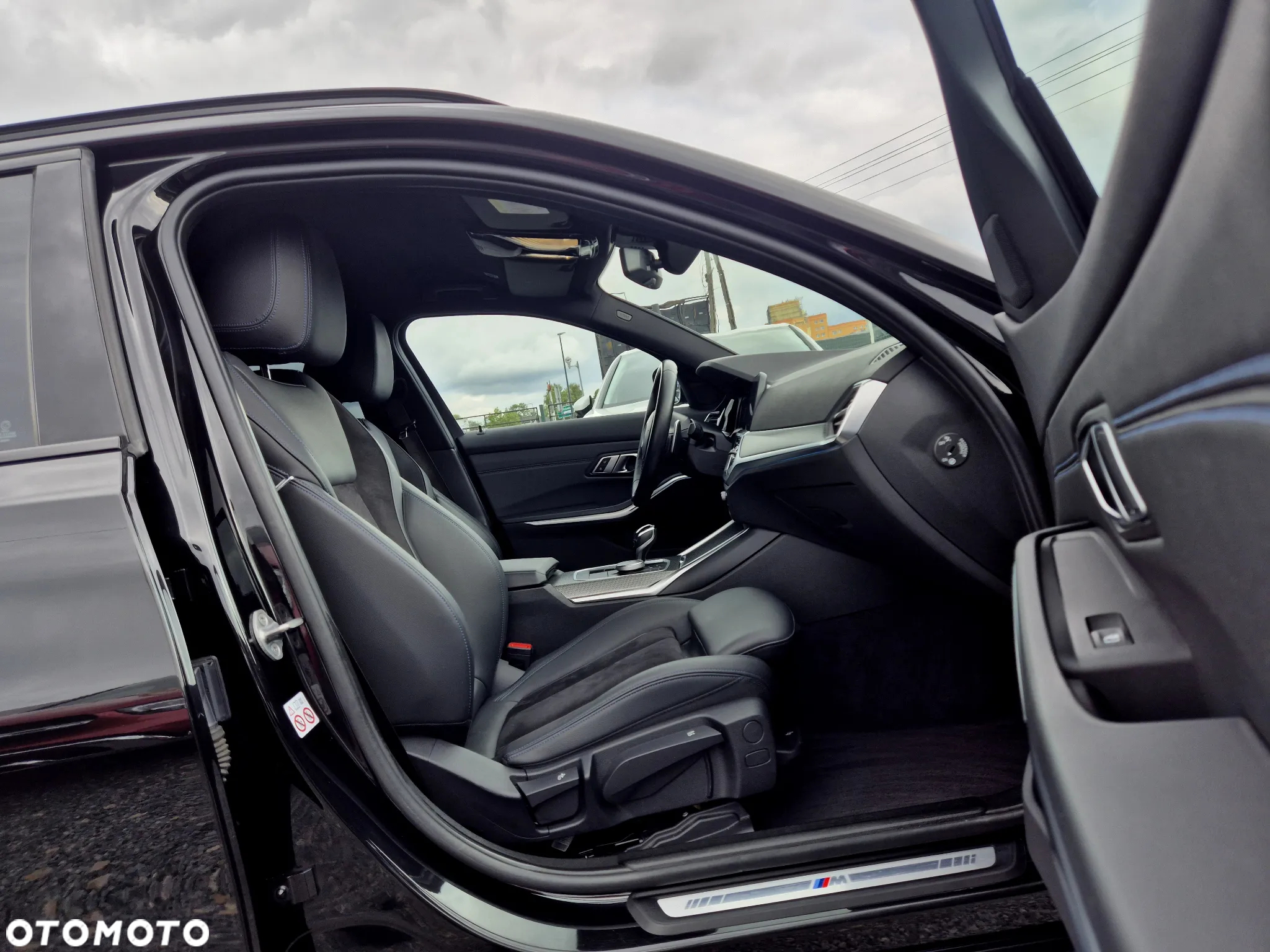 BMW Seria 3 330e PHEV M Sport sport - 8