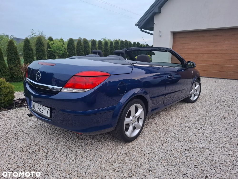 Opel Astra 1.8 Edition 111 Jahre - 6