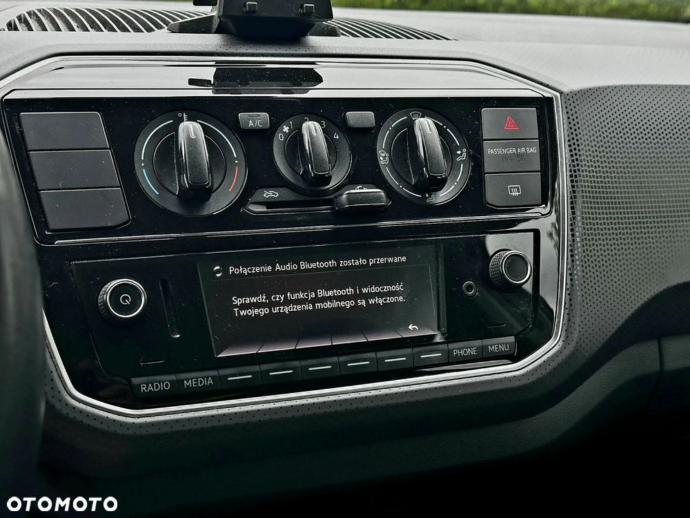 Volkswagen up! (BlueMotion Technology) move - 9