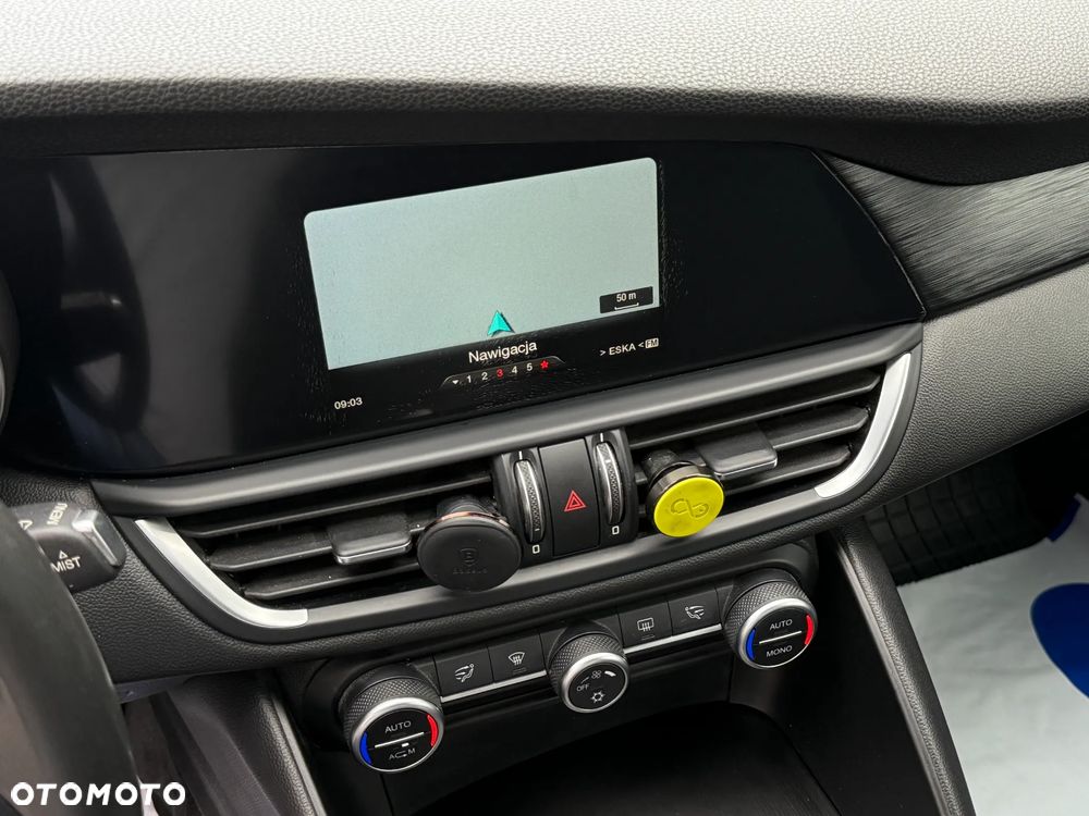 Alfa Romeo Giulia 2.2 D Turbo - 16