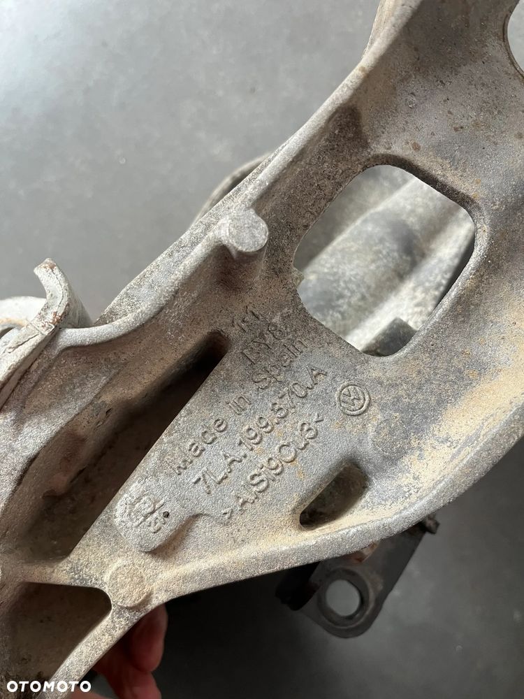 VW TRANSPORTER T5 T6 T6.1 2,0 TD ŁAPA SILNIKA MOCOWANIE 7LA199370A - 5