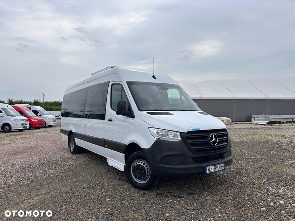 Mercedes-Benz Sprinter 519
