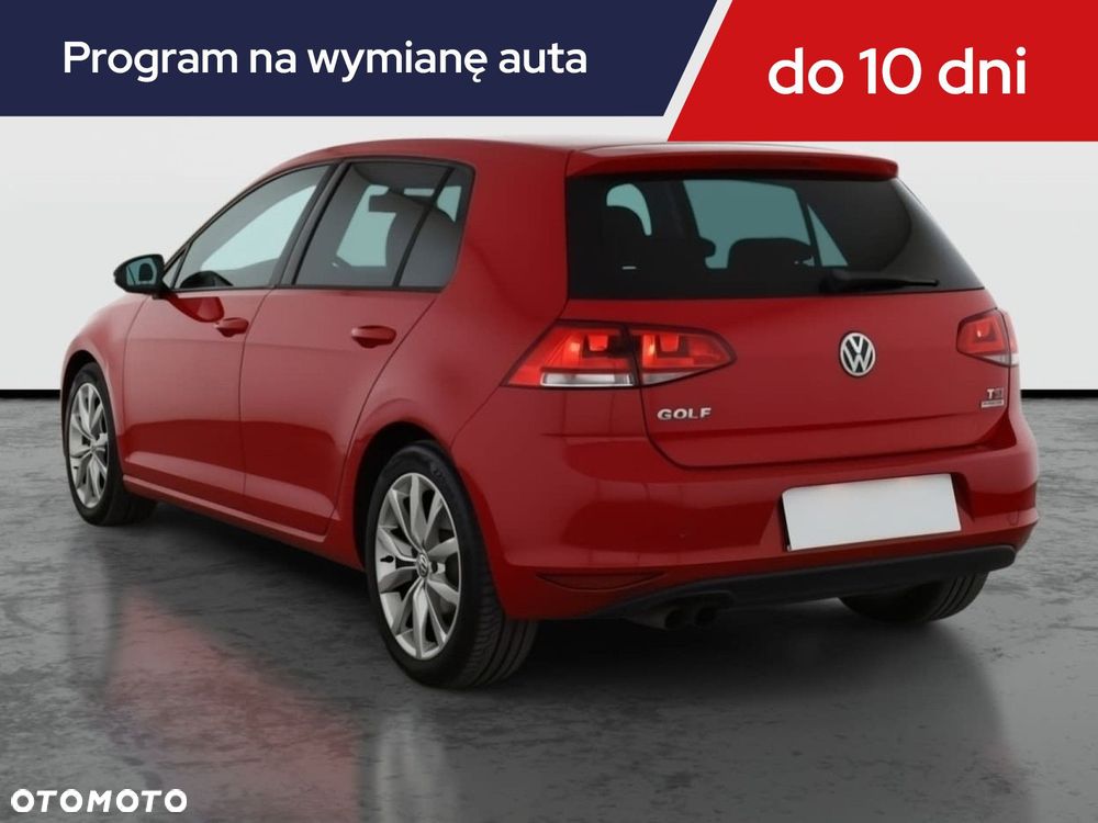Volkswagen Golf - 6