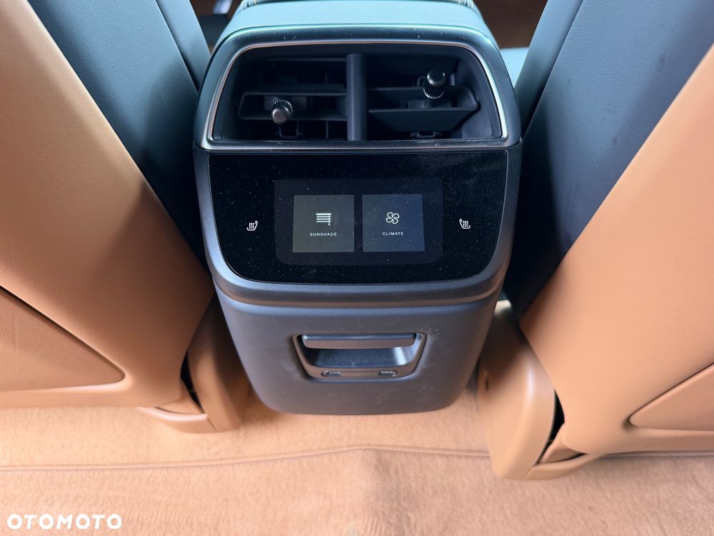 Lucid Air AWD Touring - 32