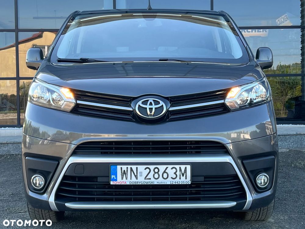 Toyota ProAce Kombi D-4D Medium 2,8t - 3
