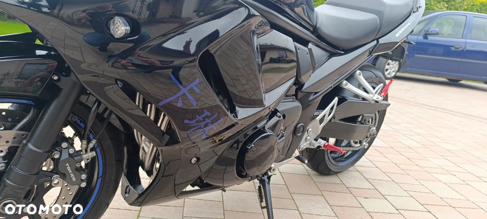 Suzuki GSX - 40