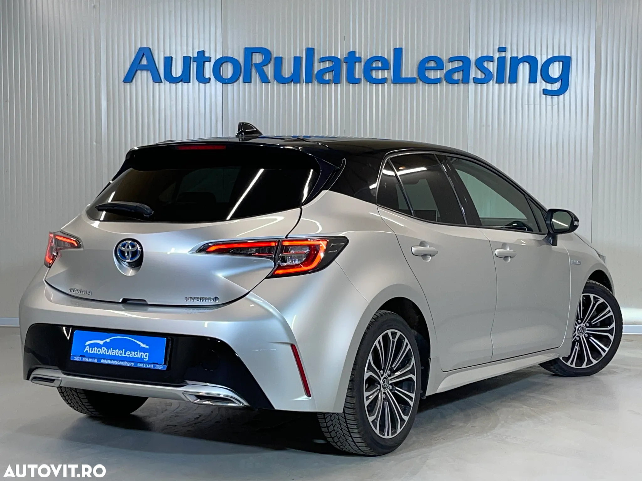 Toyota Corolla 2.0 Hybrid Business Edition - 3
