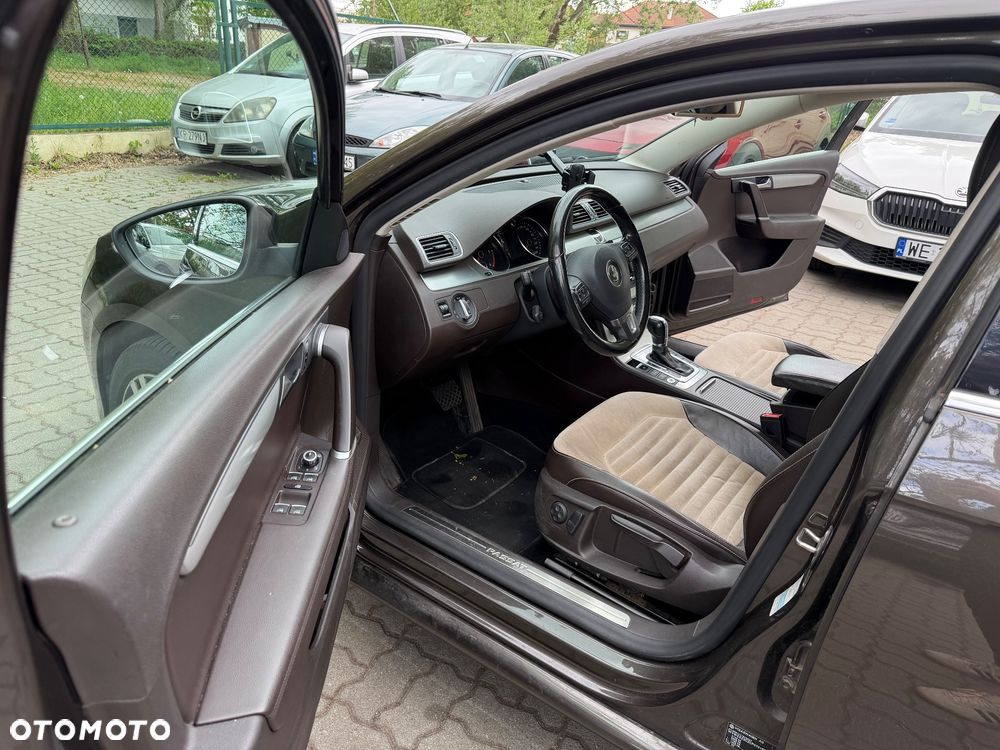 Volkswagen Passat 2012 photo 3