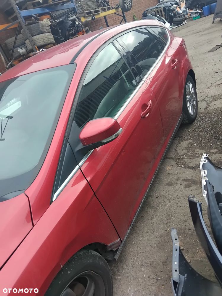 Ford Fokus MK3 Maska zderzak blotnik pas 1.6tdci - 3