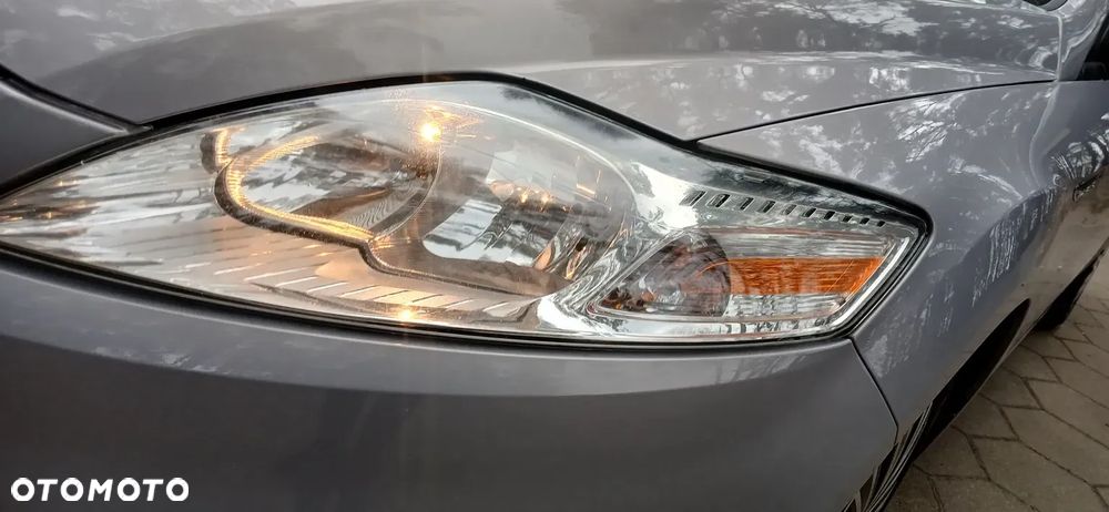 Ford Mondeo 2.0 TDCi Business Edition - 21
