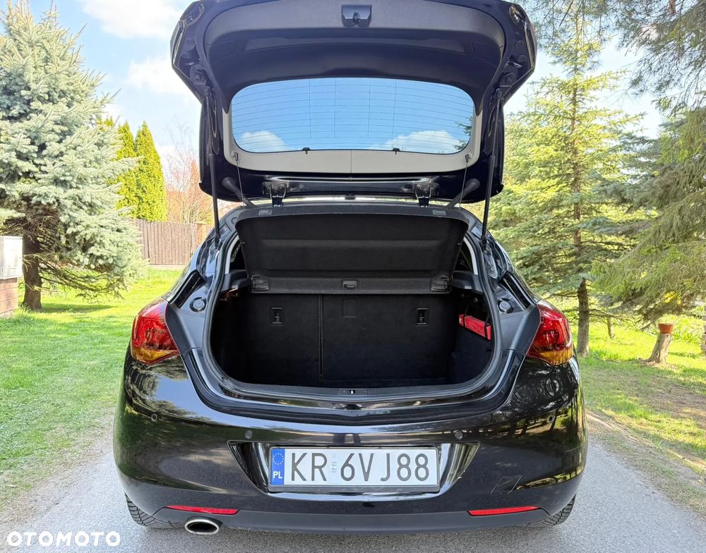 Opel Astra 1.4 Turbo Cosmo - 33